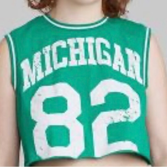 Green Michigan 82 varsity graphic Cropped frayed hem Muscle Tank Top size XS new - Picture 4 of 4